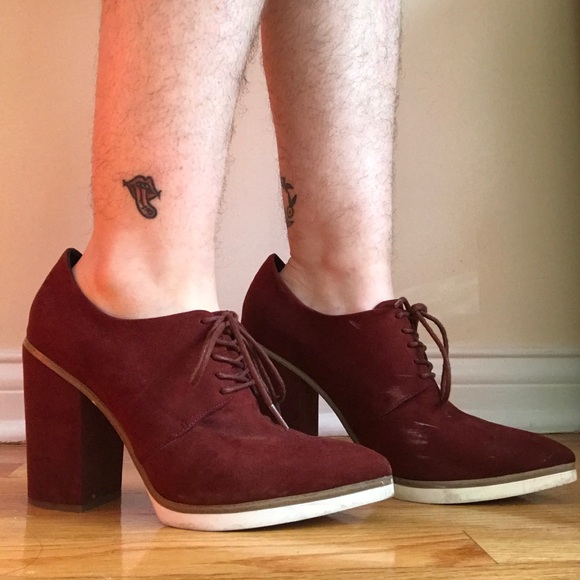 Pointy chunky lace up heals with white bottom - Picture 1 of 4